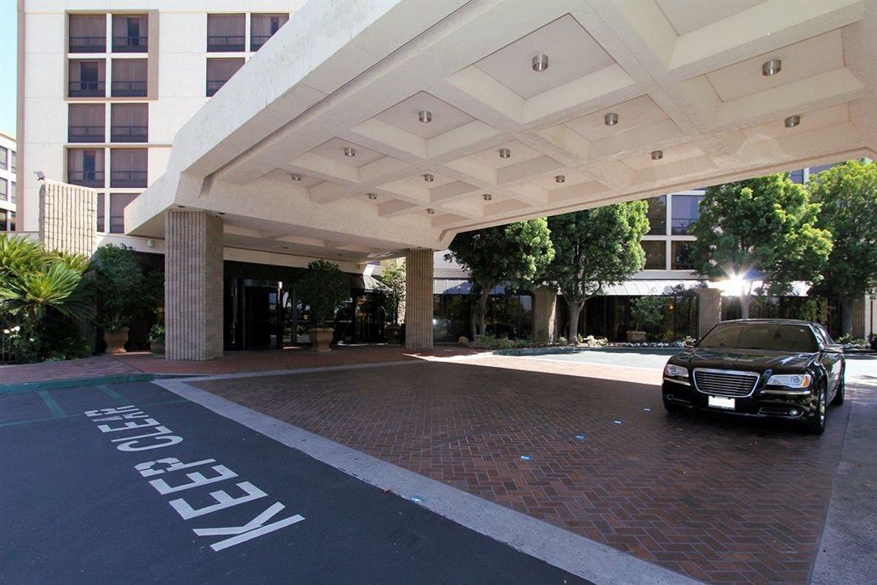 Doubletree By Hilton San Bernardino Hotel Exterior photo